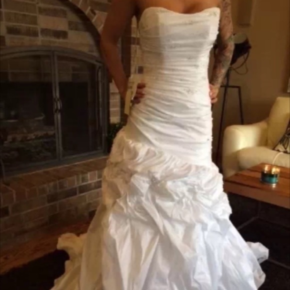Beautiful Maggie Sottoro wedding gown