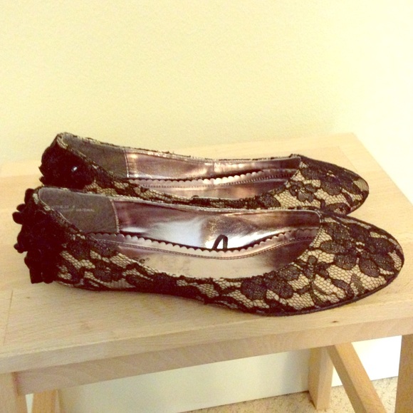 Tan with black lace flats