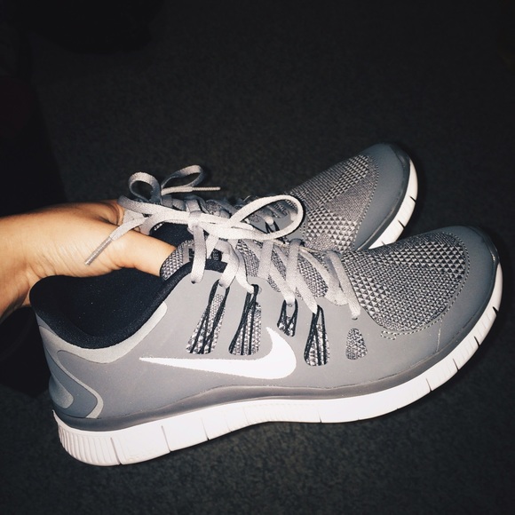 NIKE FREE 5.0 "PREMIUM" NEVER USED