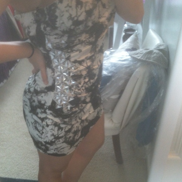 Night out dress - Picture 2 of 2