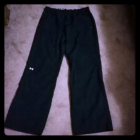 Under Armour black pants