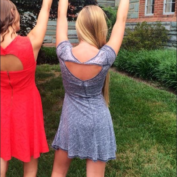 🚫🚫🚫BUNDLE🚫🚫🚫gray backless dress😍