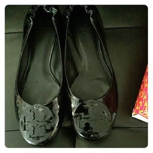 Authentic Tory Burch Patent Reva Flats