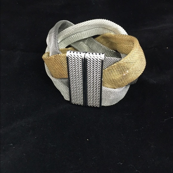 Bracelet / cuff