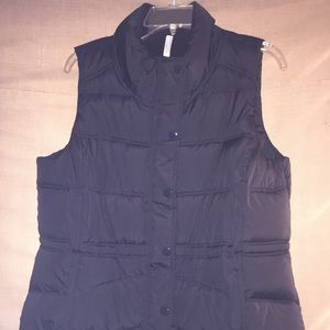 Black puffy vest