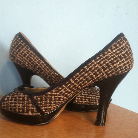 Madden Girl tan/black tweed heels