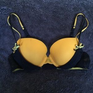 ❌SOLD❌Pierre Cardin Yellow Black Lace Bra 32B