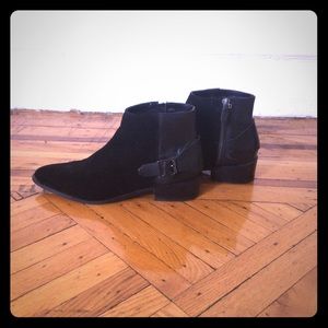 Suede and leather ankle boot