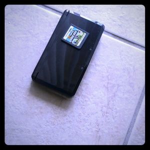 Black Gameboy 3DS with Game and Charger Dock