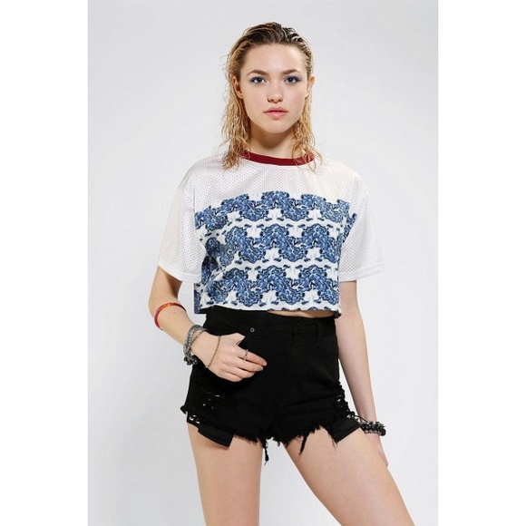 The Fates Red Club Cropped Tee - Picture 1 of 3