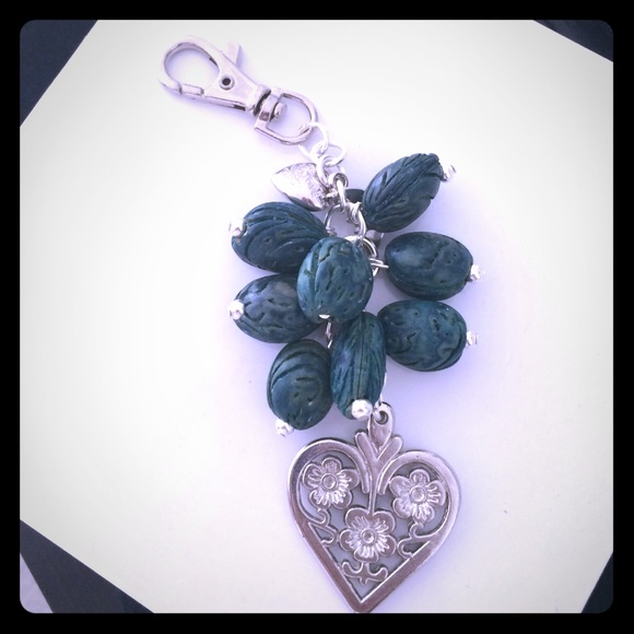 HANDMADE NATURAL ONE OF A KIND KEYCHAIN