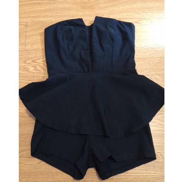 Strapless romper