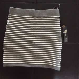 Skirt grey and white