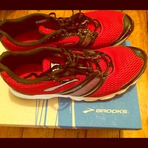 Brooks T6 Racing Shoes, Mid and Long Distance