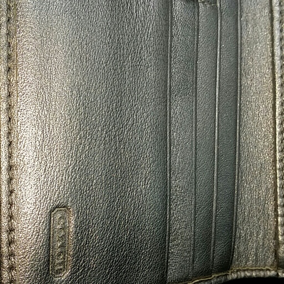 Wallet !!!!!SOLD!!!!! - Picture 3 of 4