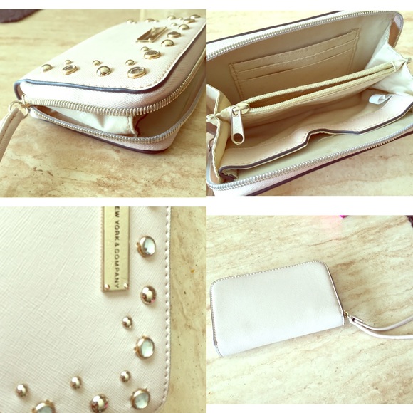 New York & Company wallet