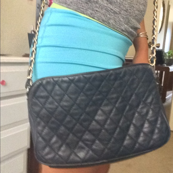 Satchel - Picture 3 of 3