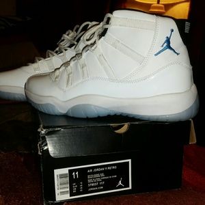 Jordans men 11 Columbias