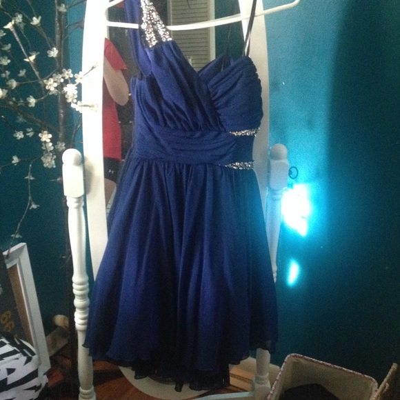 Homecoming Dress- NEED MONEY FOR TRIP