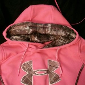 Pink and camo under armour hoodie waterproof