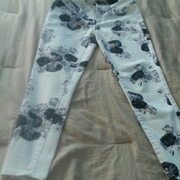 American Eagle Outfitters Floral jeggings