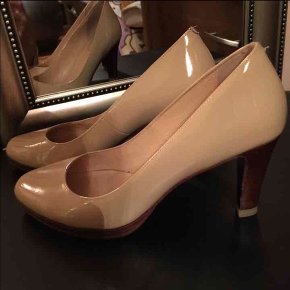 Shoes - Picture 2 of 3
