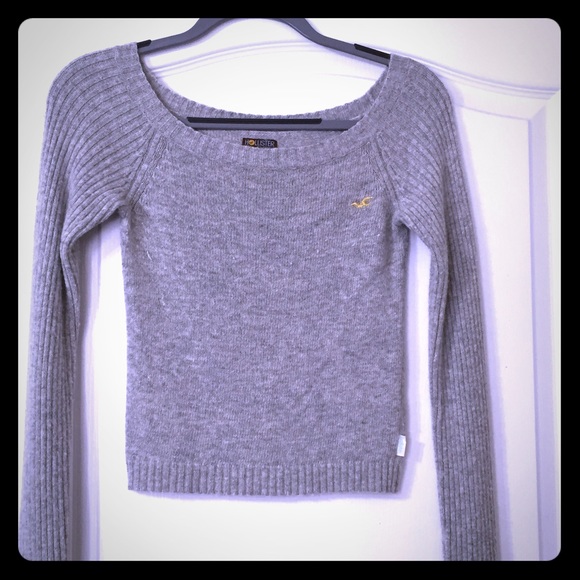 Soft Grey lightweight Hollister sweater