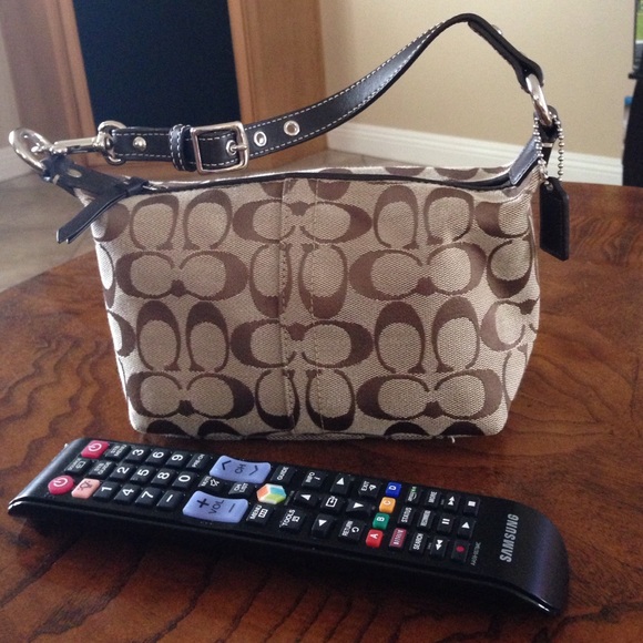 Small authentic Coach purse. 👜