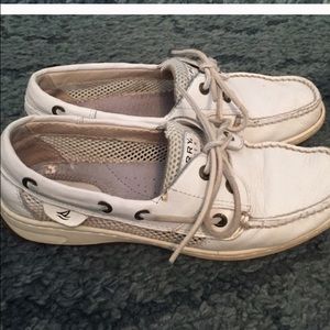 White sperrys