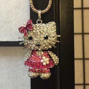 Sparkly hello kitty necklace