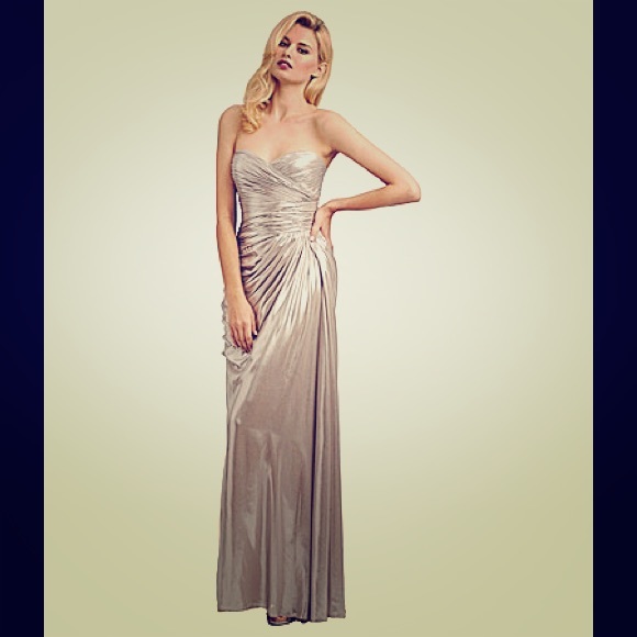 ✨Price drop!✨NWT! Gold Evening Gown