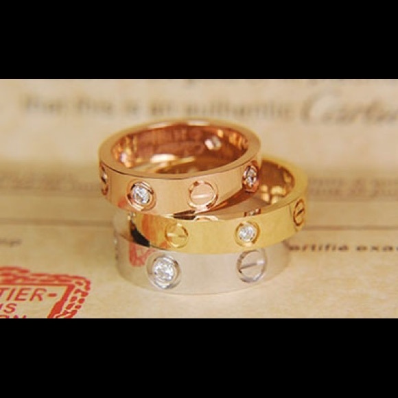 Fashion Ring Screw Style