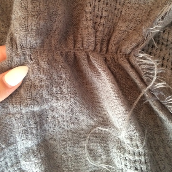 BUNDLE! Ringed scarfs - Picture 2 of 3