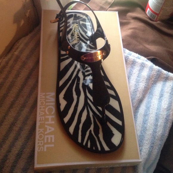 Micheal Kors sandles