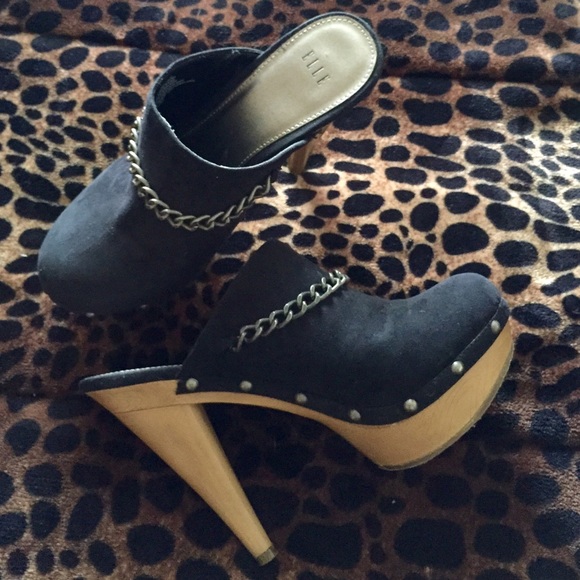 Black & Wood Open Backed Bootie