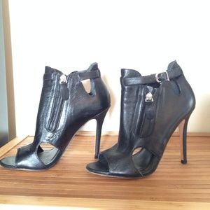 Steven by Steve Madden high heeled booties