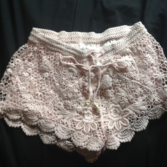 H&M Crotchet Shorts