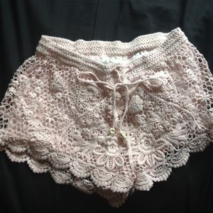 H&M Crotchet Shorts