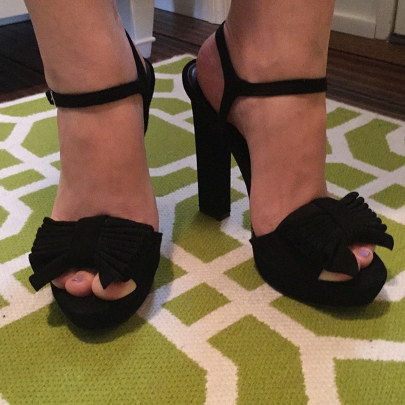 Jessica Simpson Black Velvet High Heeled Shoes