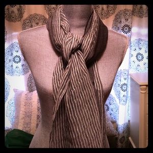 Gap scarf