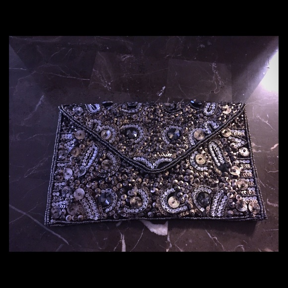 🎉Host pick🎉Envelope style beaded clutch
