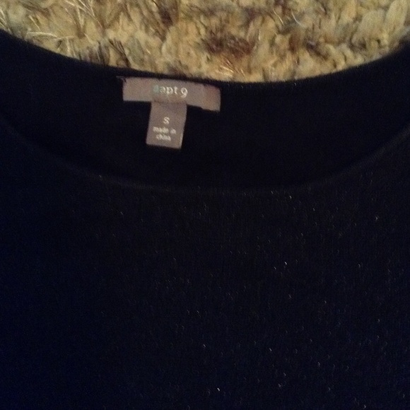 APT 9 TOP - Picture 3 of 4