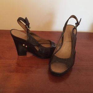 Brown open toe wedges
