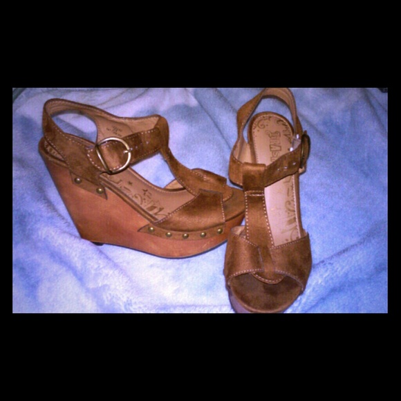Brown wedges