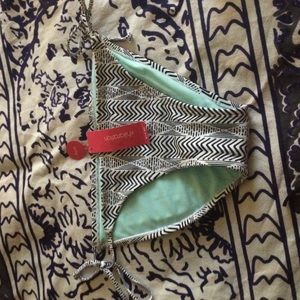 included with other bundle!!