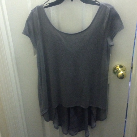 Gray hi-lo t shirt