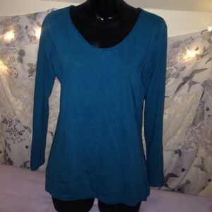 Beautiful soft G.H.Bass & co turquoise long sleeve