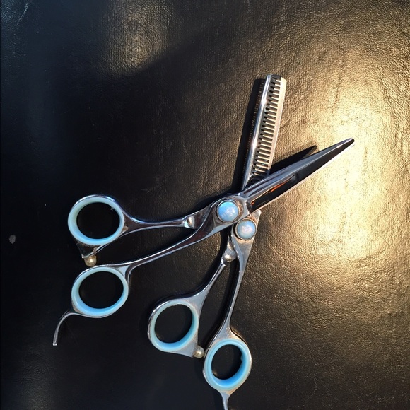 Centix haircutting shears for the pair