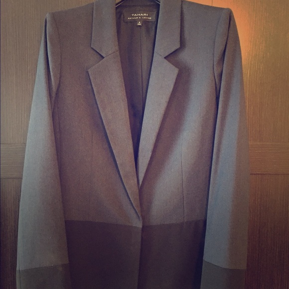 🎉SALE🎉Tahari ASL Navy Colorblock Jacket