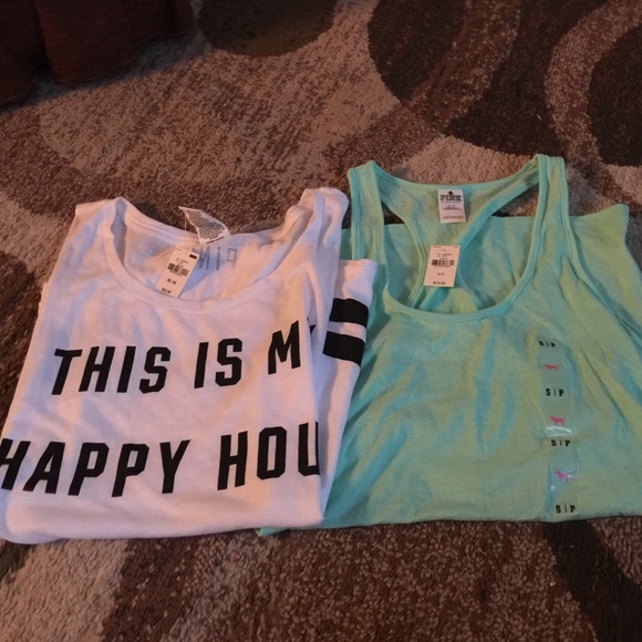 Vs pink tanks NWT